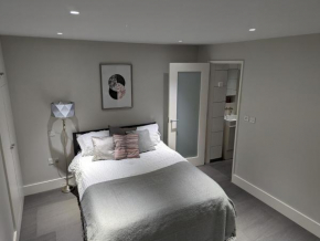 Basement Apartment In Central Bath